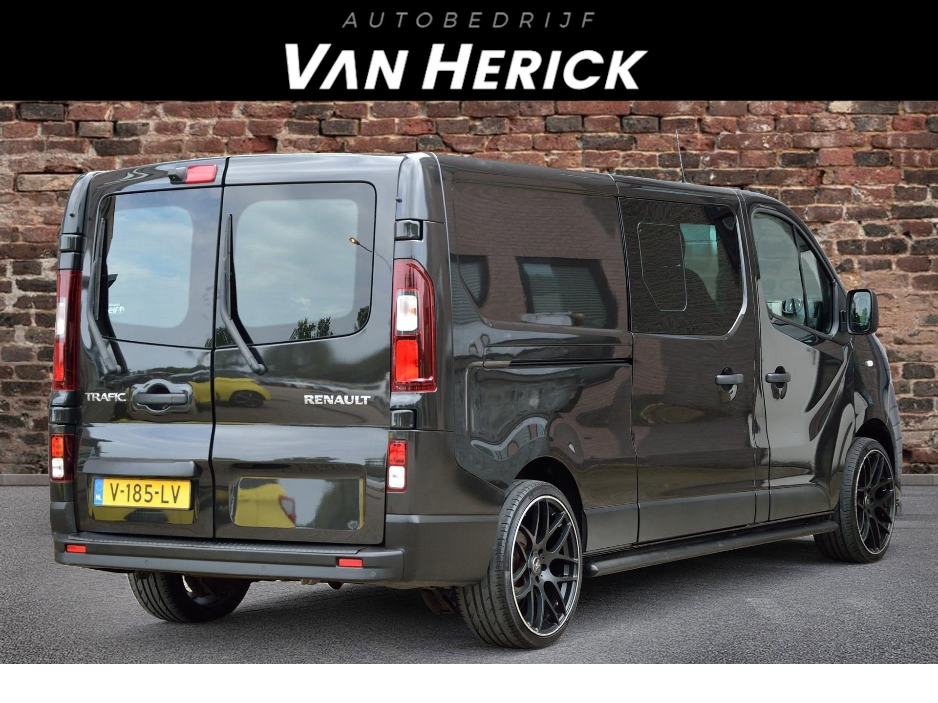 Renault Trafic 1.6 dCi T29 L2H1 DC Formula Edition | Leer | Dubbele schuifdeur