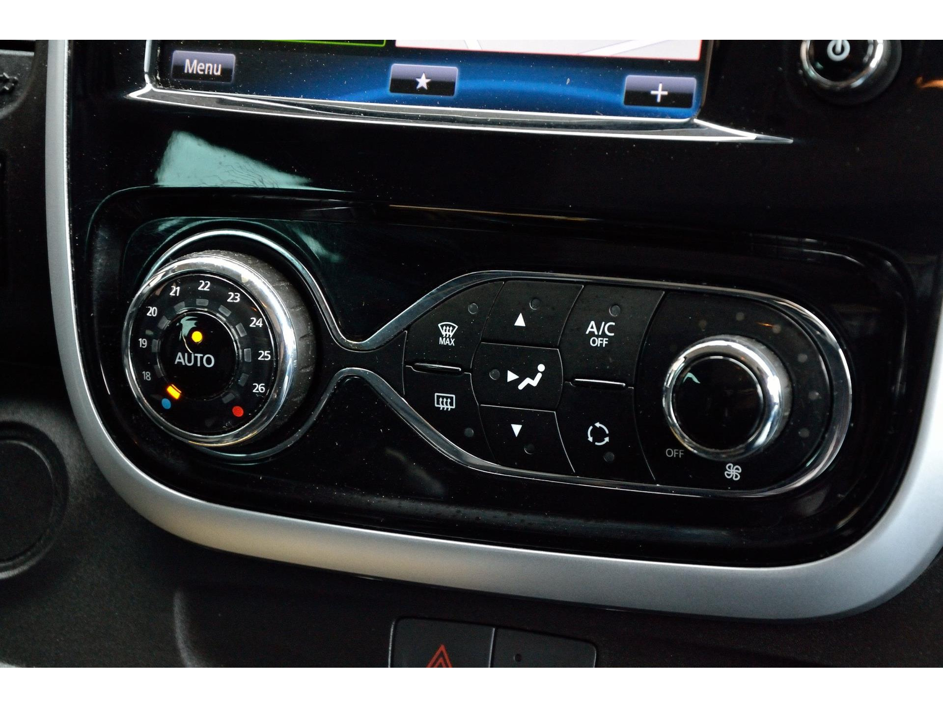 Renault Trafic 1.6 dCi T29 L2H1 DC Formula Edition | Leer | Dubbele schuifdeur