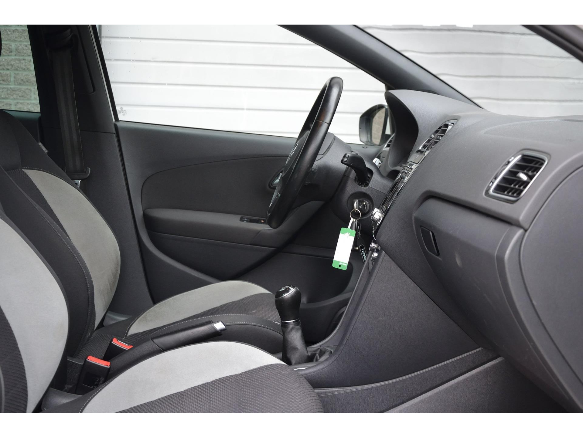 Volkswagen Polo 1.2 TSI R-Line Edition 2x R-Line | Cruise | Bluetooth | NAP