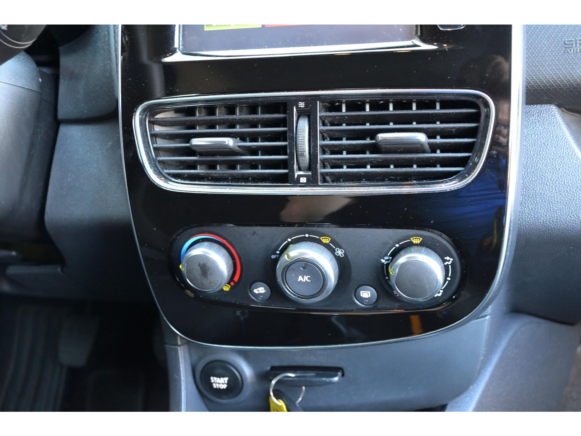 Renault Clio 0.9 TCe Zen 5-Deurs | Cruise | Navi | Airco