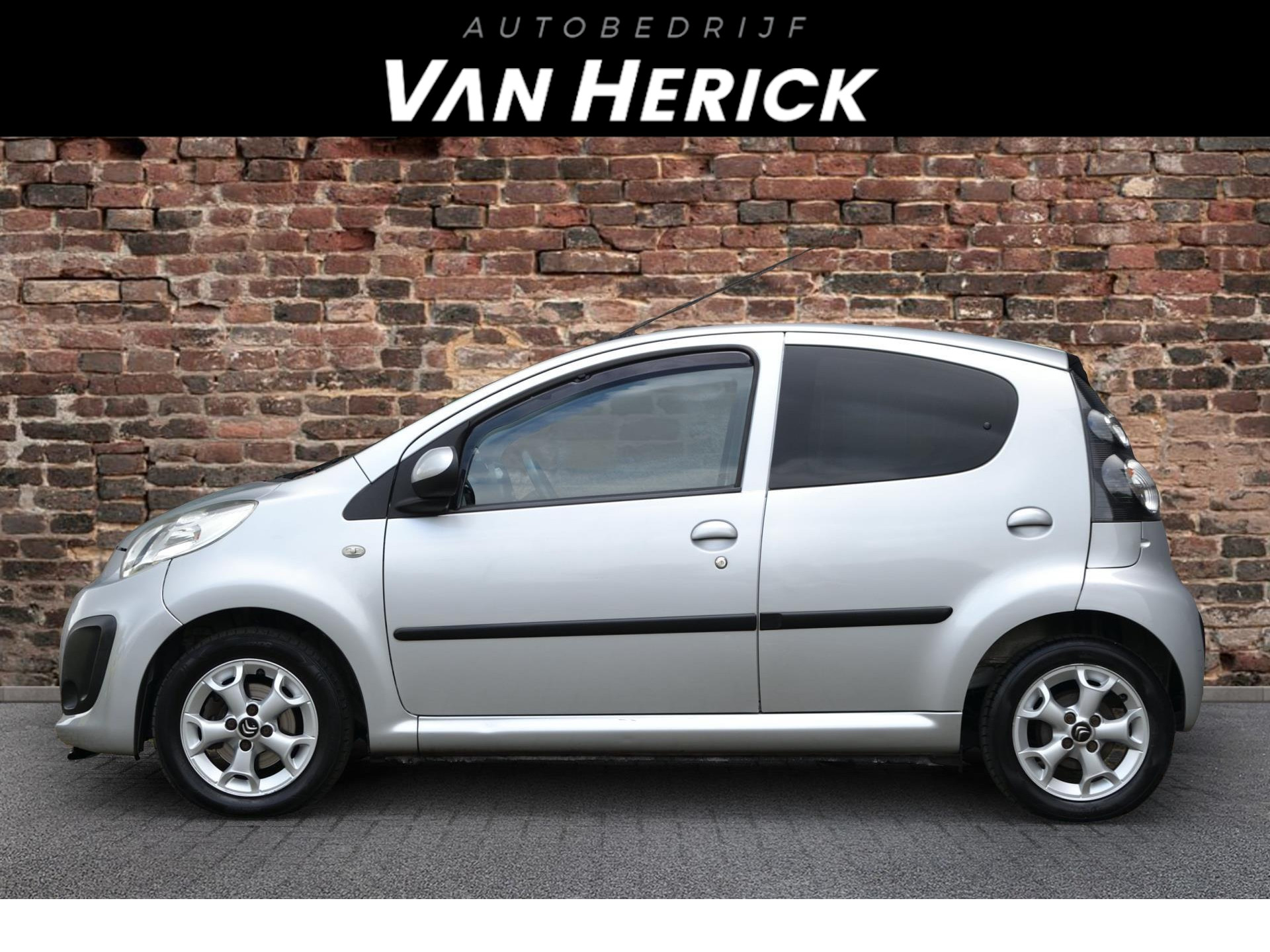 Citroën C1 1.0 Exclusive 5-Deurs | Cruise | Airco | LM Velgen