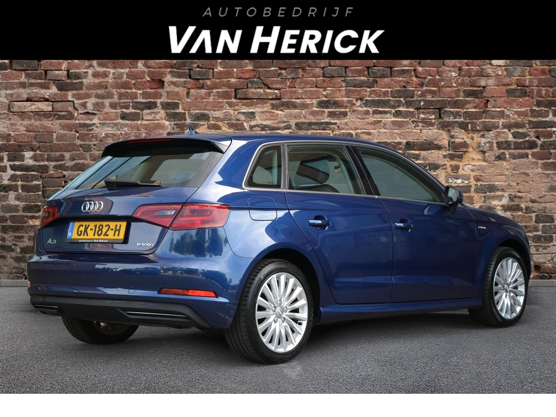 Audi A3 Sportback 1.4 e-tron S-line Pro Line plus Automaat | LED | Nette staat