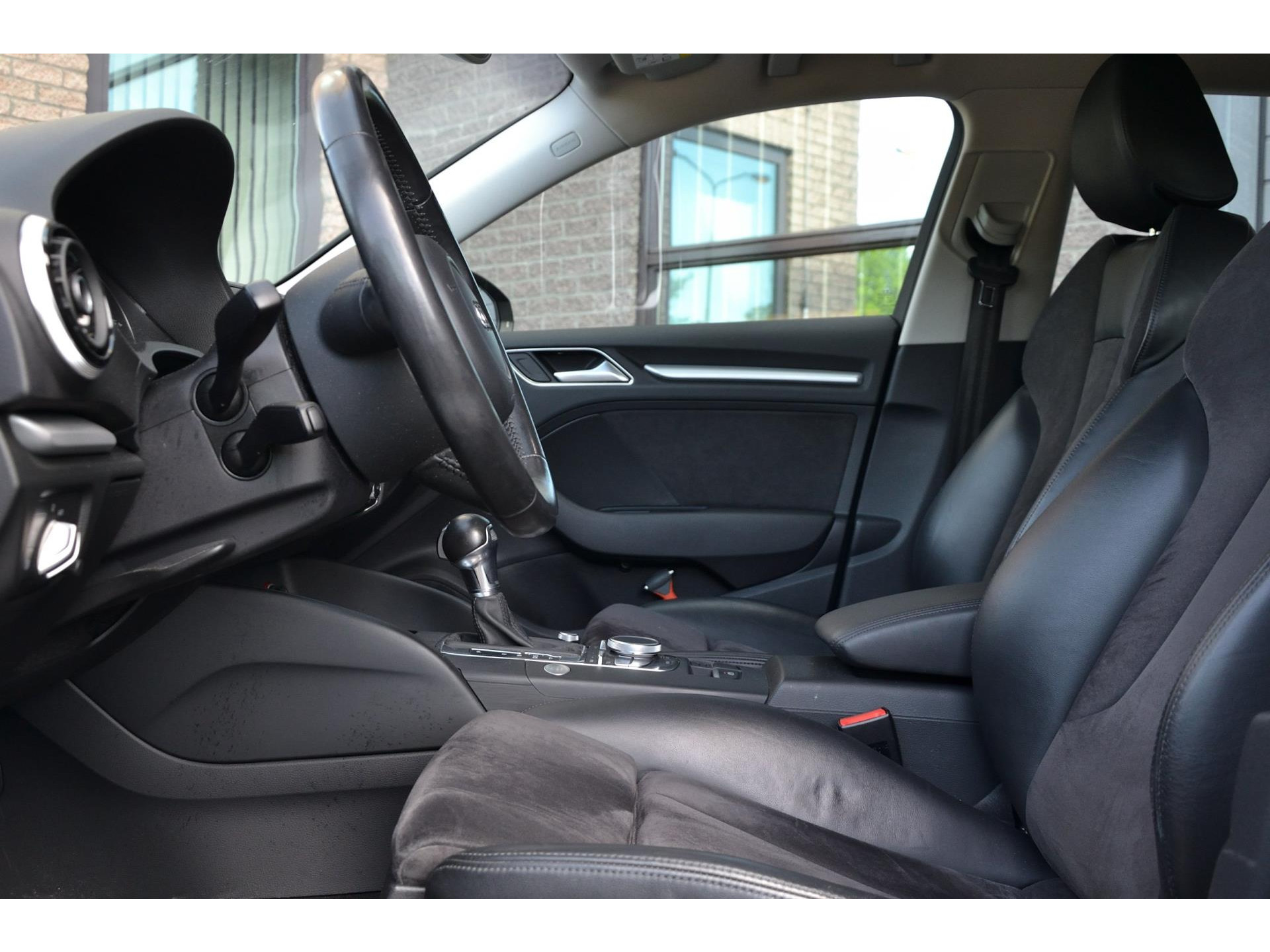 Audi A3 Sportback 1.4 e-tron S-line Pro Line plus Automaat | LED | Nette staat