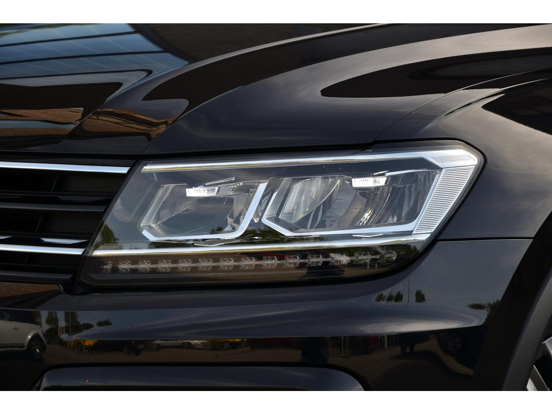 Volkswagen Tiguan 1.4 TSI 4Motion R-Line Automaat | Open-dak | Trekhaak | Virtual Cockpit