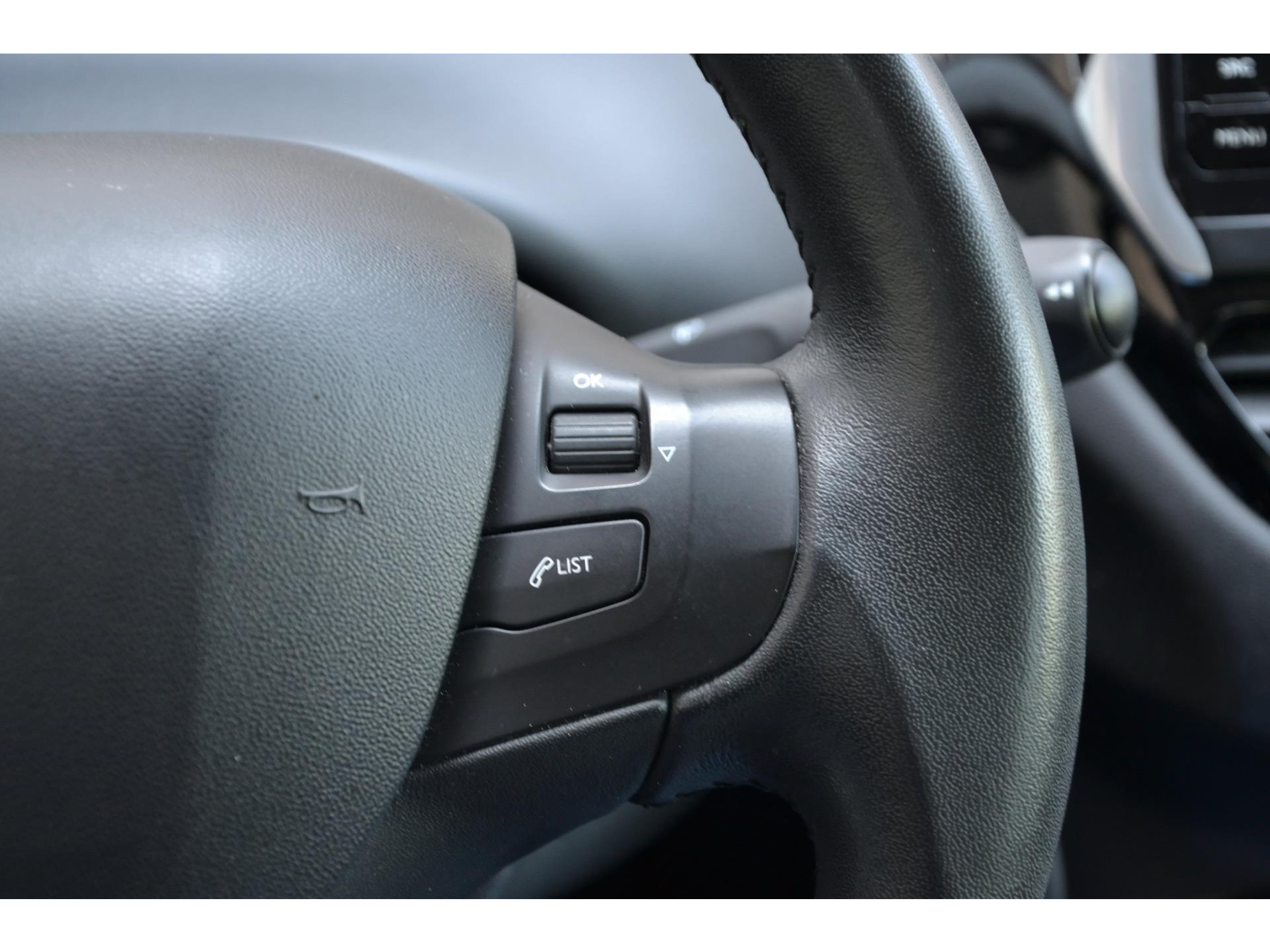 Peugeot 208 1.2 PureTech Urban Soul 5-Deurs | Cruise | Airco | Trekhaak