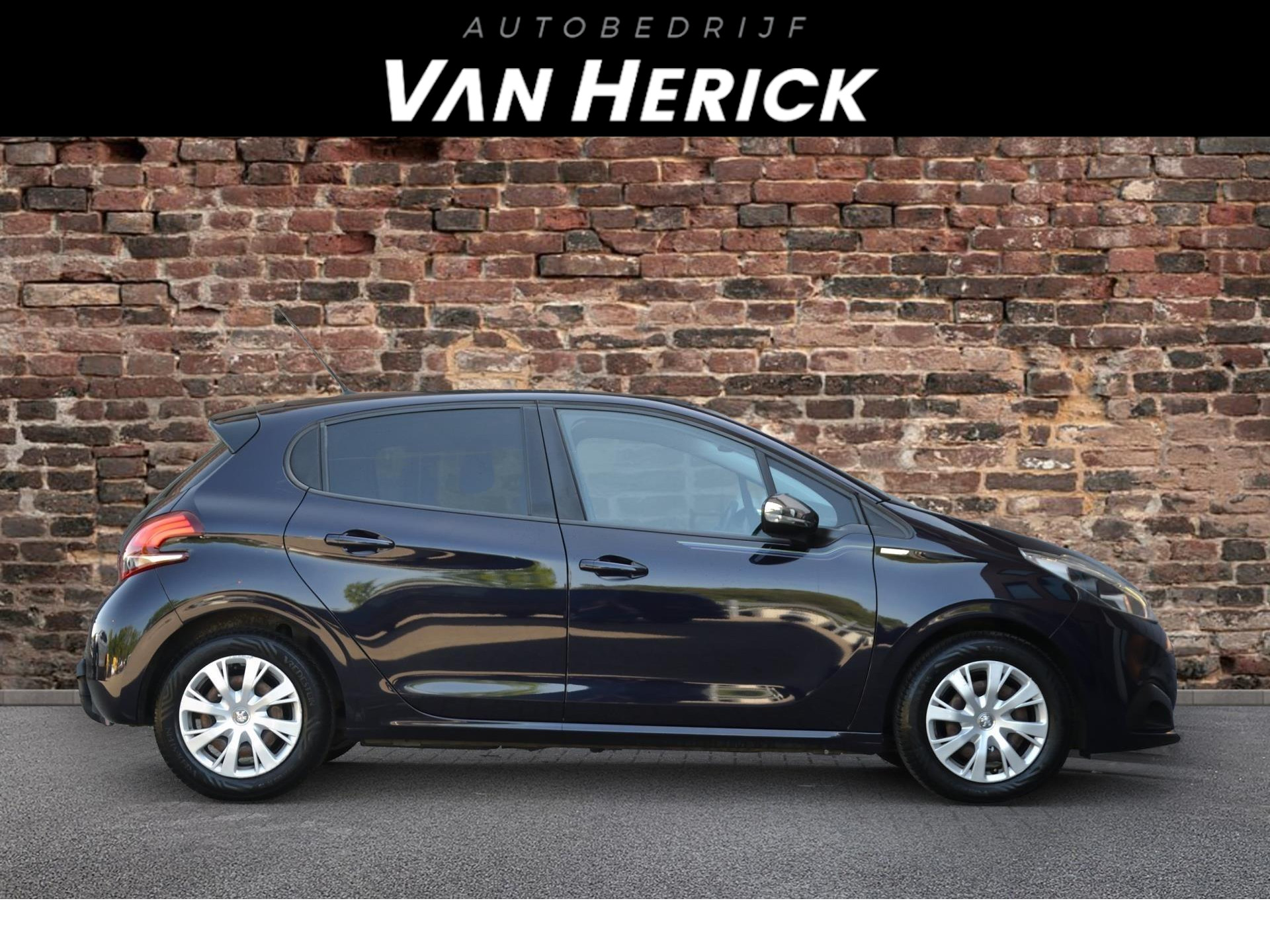 Peugeot 208 1.2 PureTech Urban Soul 5-Deurs | Cruise | Airco | Trekhaak