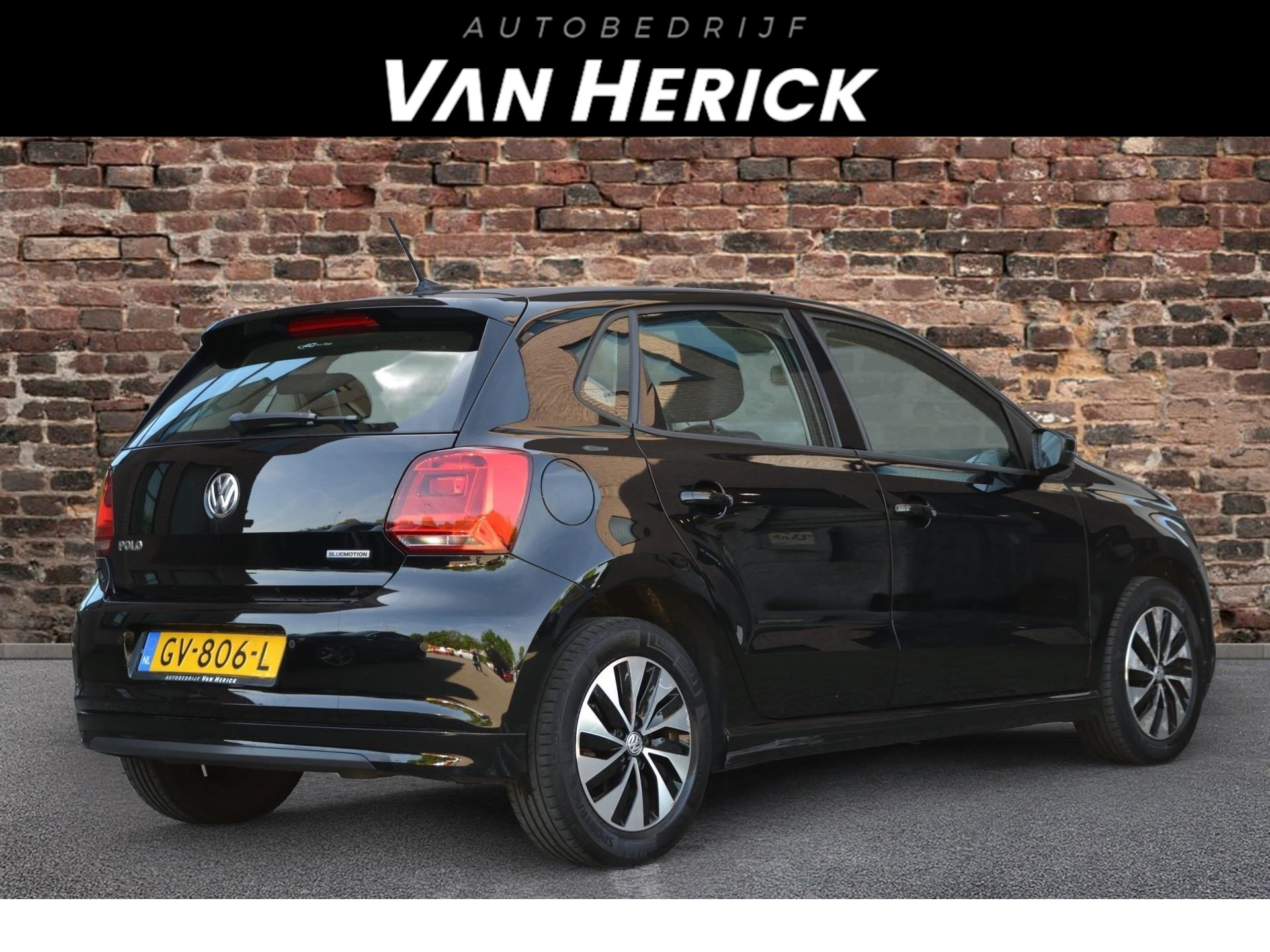 Volkswagen Polo 1.0 BlueMotion Edition 5-Deurs | Cruise | Airco | Apple Carplay | Parkeersensoren voor € 9.445,-