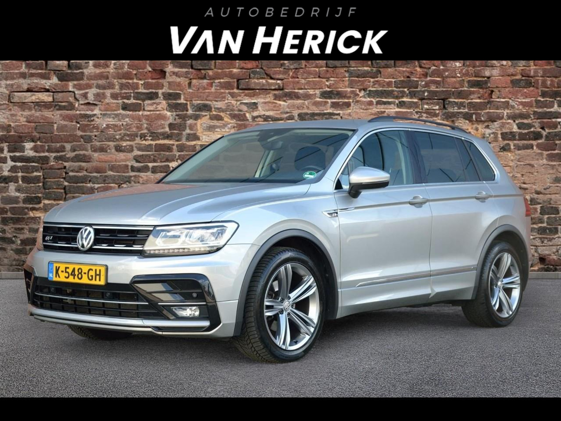 Volkswagen Tiguan 1.5 TSI ACT R-line 150PK| Carplay | Nette staat voor € 25.745,-