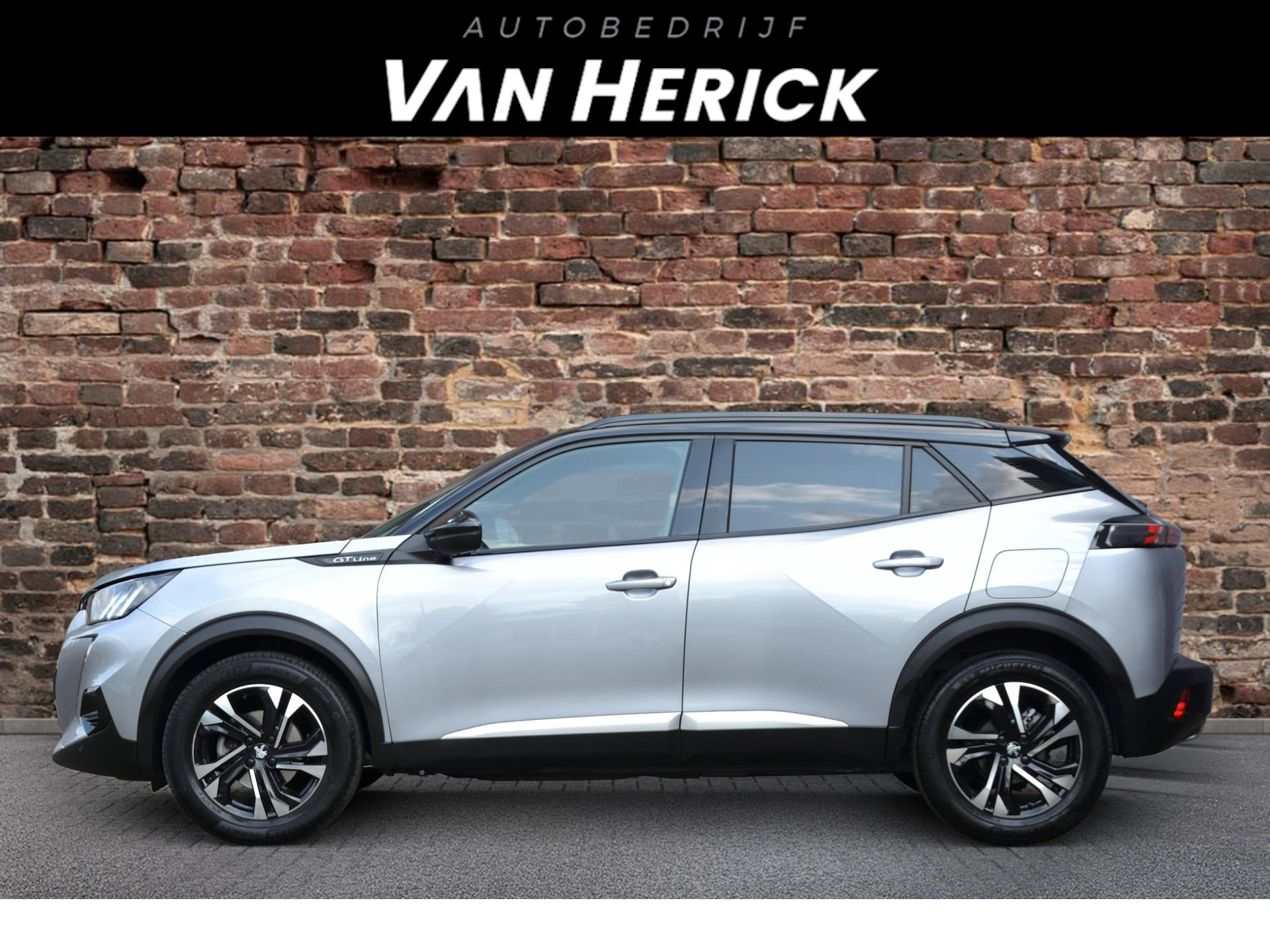 Peugeot 2008 1.2 PureTech GT-line | Navi | LED koplampen | Achteruitrijcamera