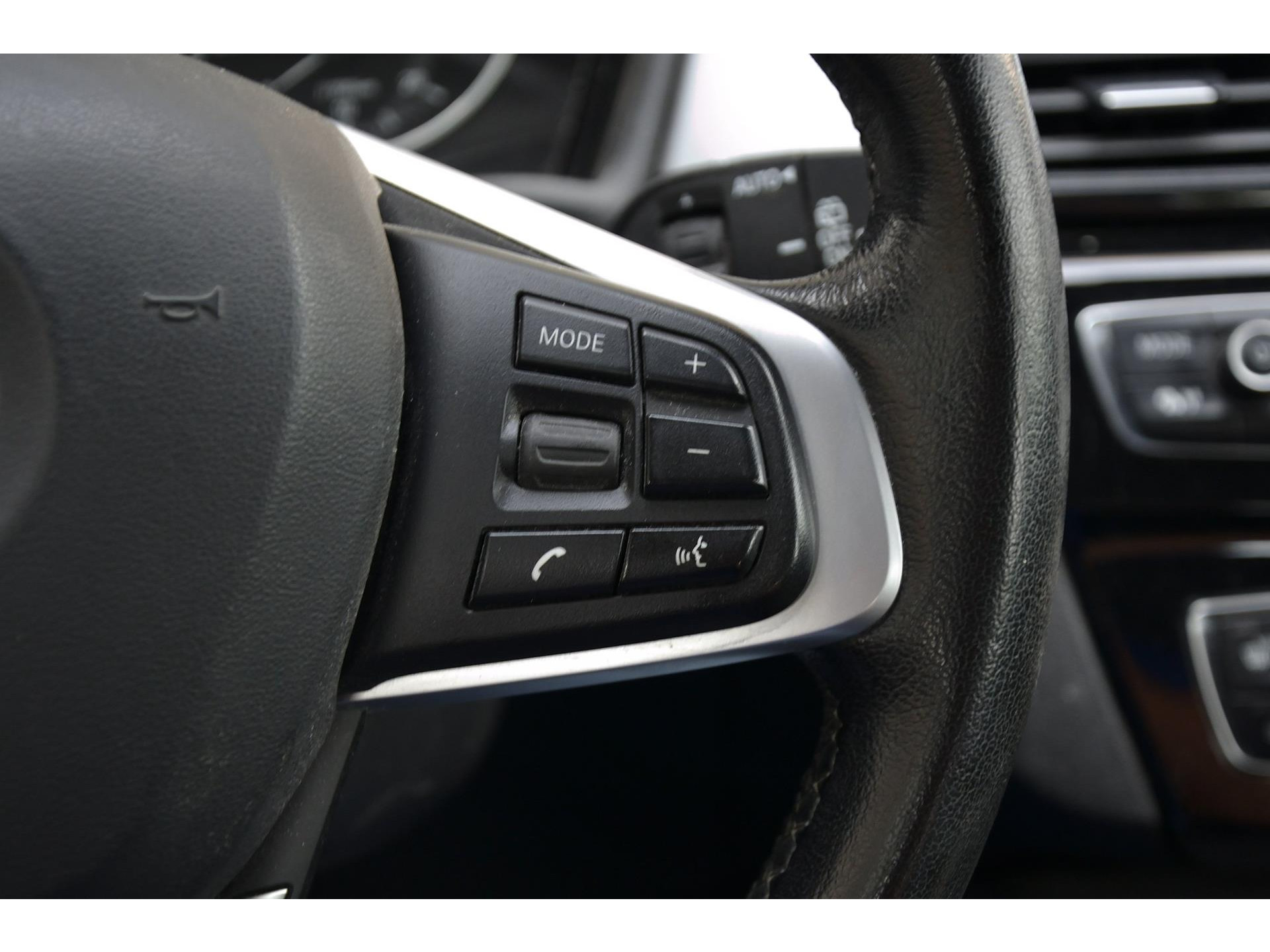 BMW X1 SDrive18i Executive |Navigatie| Trekhaak | Achteruitrijcamera