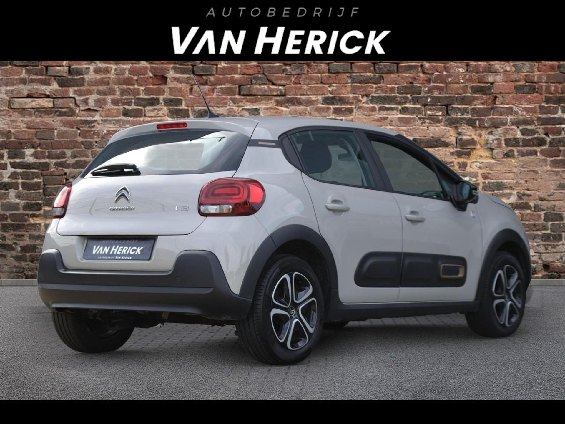 Citroën C3 1.2 PureTech C-Series 110PK | Clima | App Connect | Cruise control