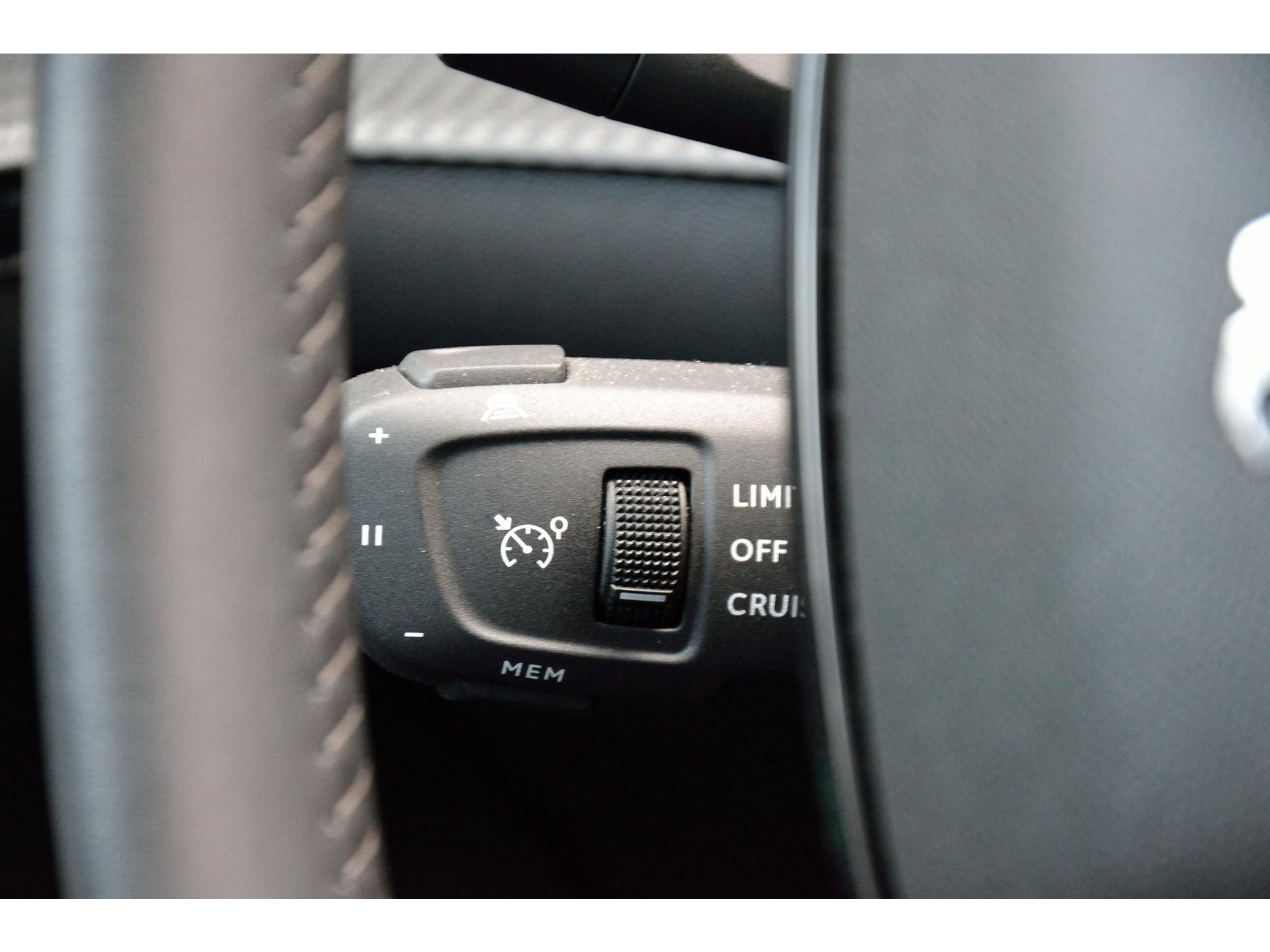 Peugeot 208 1.2 PureTech Allure Pack | ACC | Keyless | Stoelverwarming | 360 camera