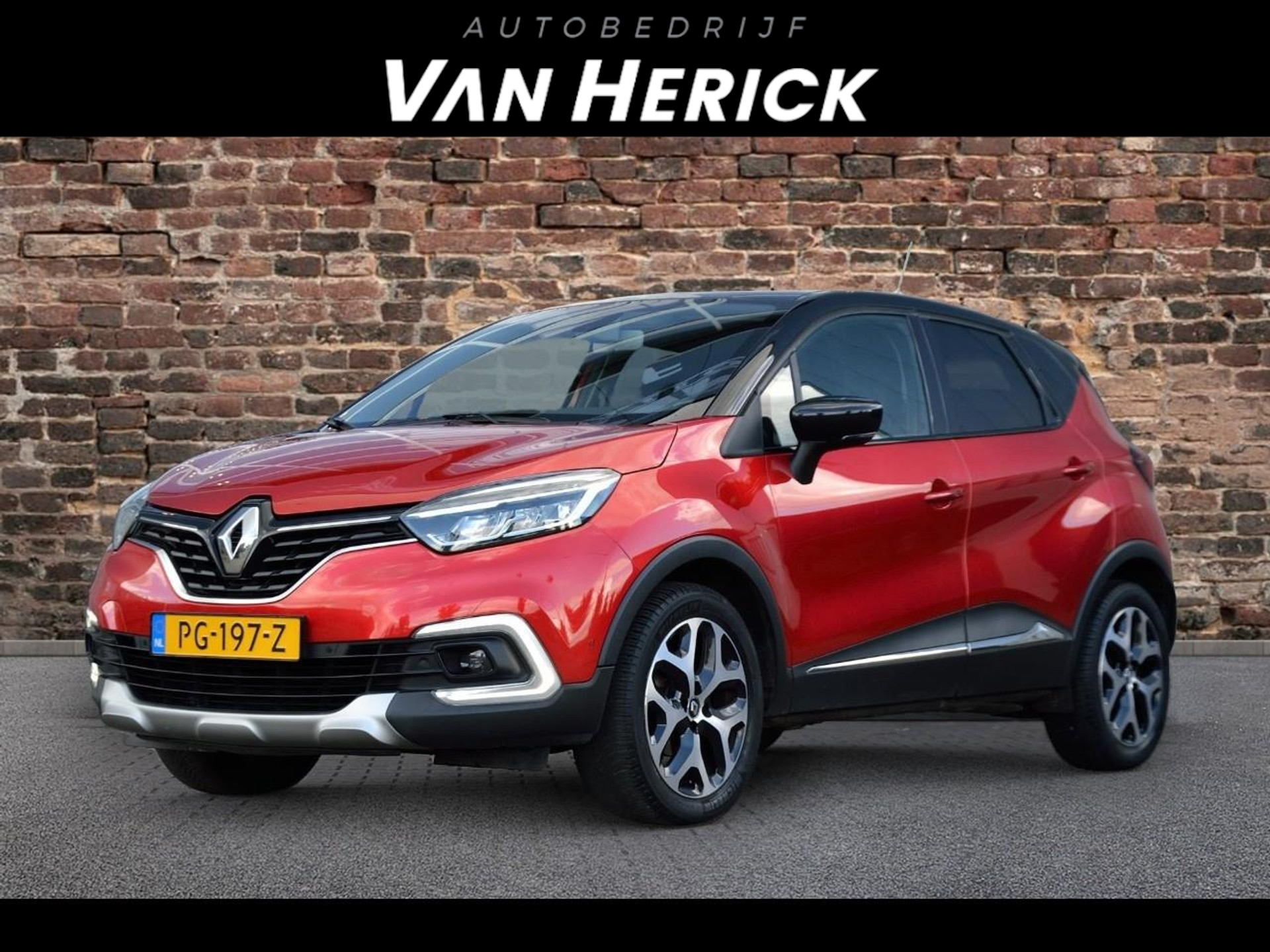 Renault Captur 0.9 TCe Intens | R-Link | Clima | Trekhaak voor € 9.945,-