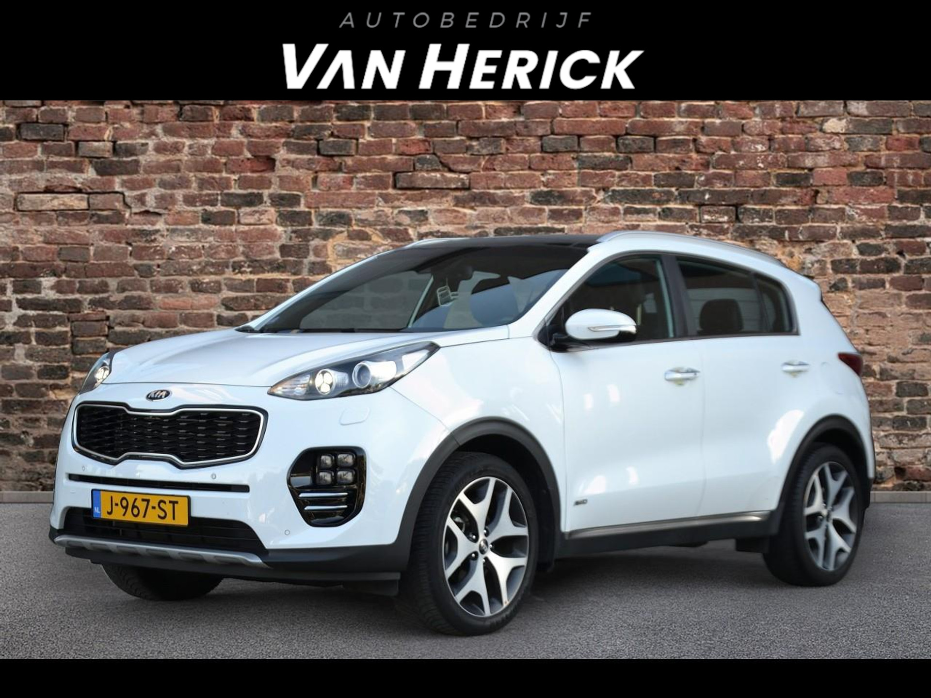 Kia Sportage GT-Line 185 PK Automaat | Trekhaak | Stoelverwarming/koeling | Camera voor € 17.995,-