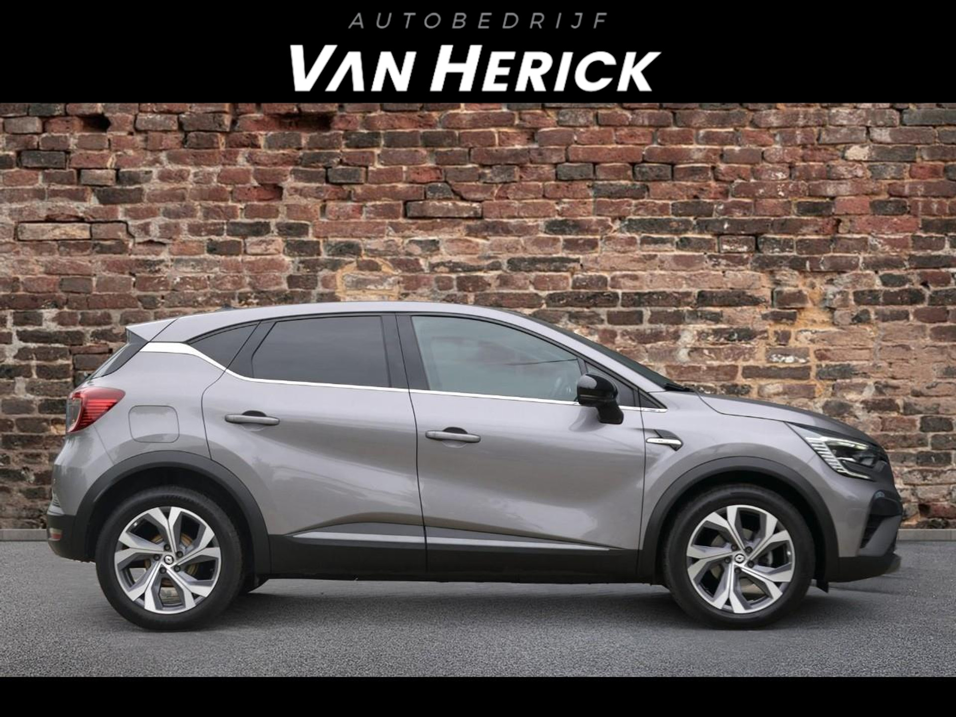 Renault Captur 1.3 TCe 140PK R.S. Line Automaat | Navi |Winterpakket | ACC voor € 21.445,-