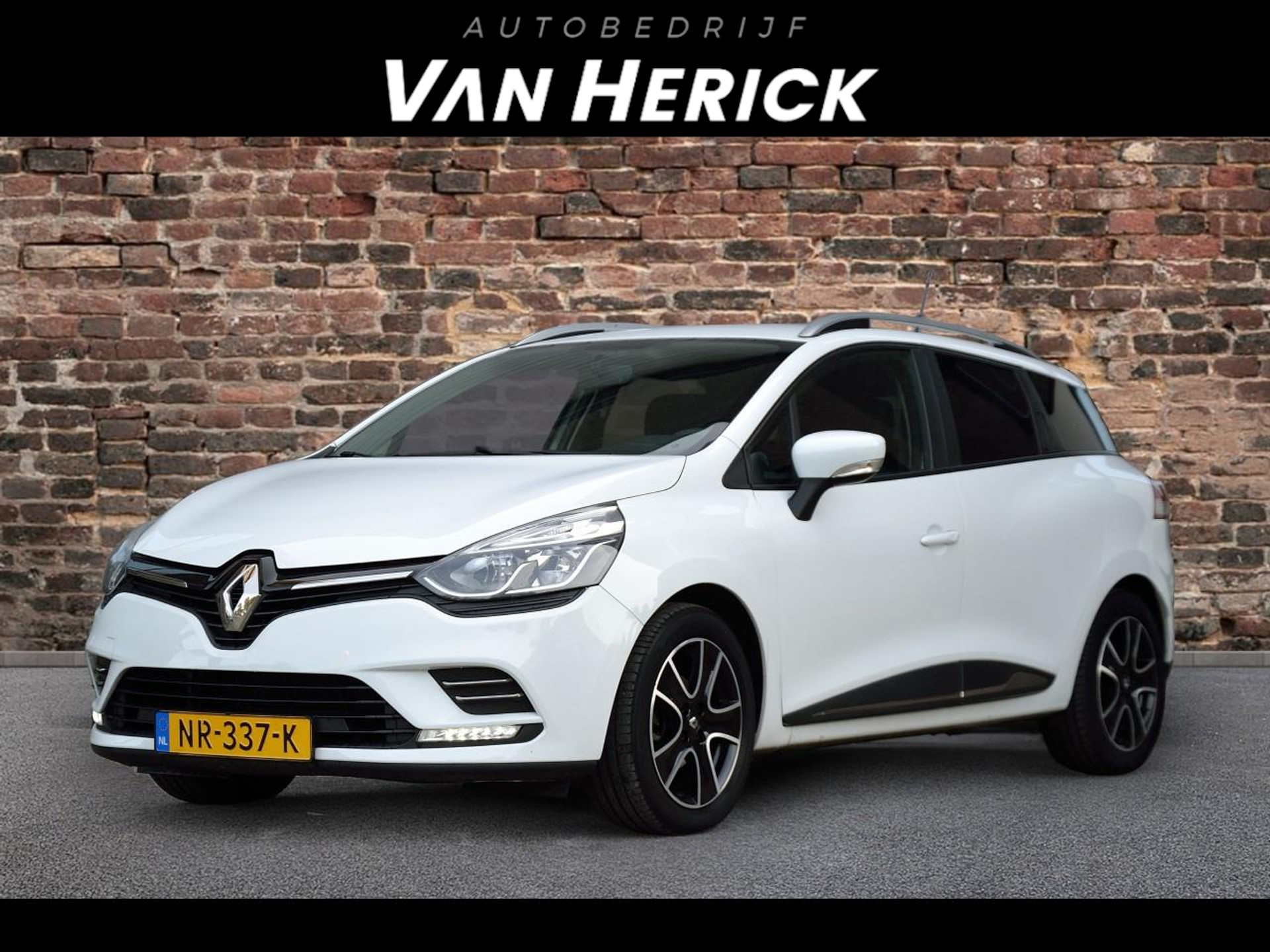 Renault Clio Estate 0.9 TCe Zen | Cruise | Navi | Airco voor € 7.995,-
