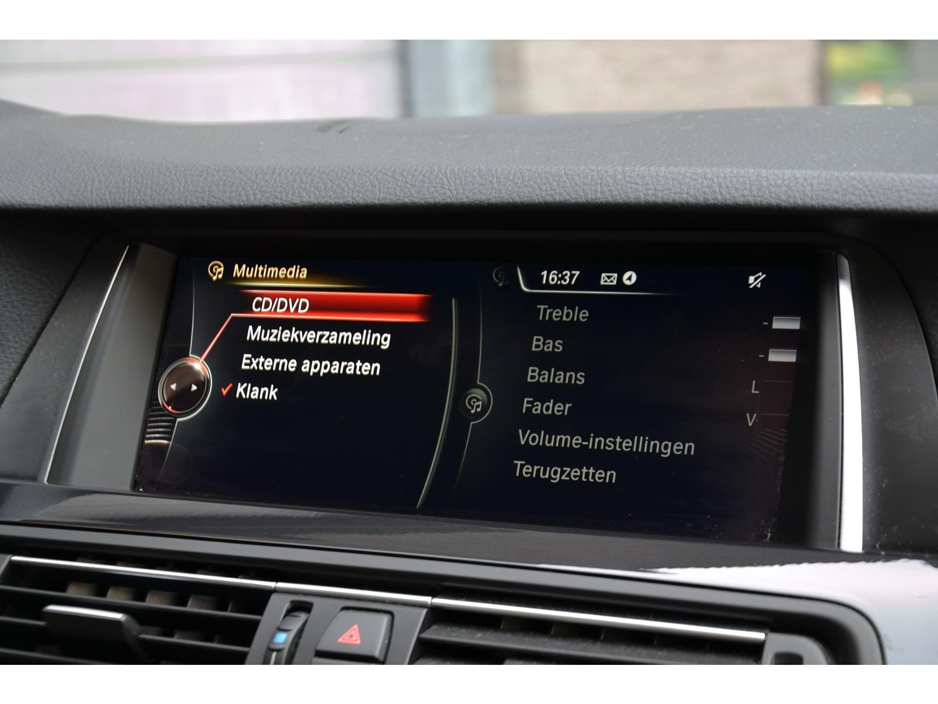 BMW 5 Serie 528i M Sport Edition High Executive | Panorama Dak | Leer | Memory | Stoelverwarming