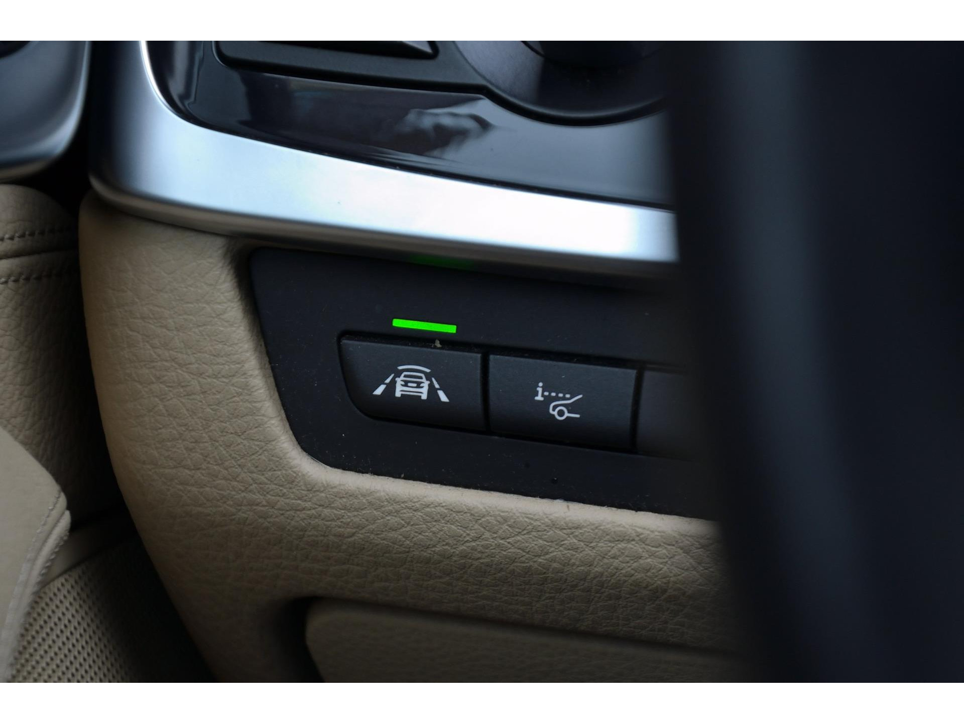 BMW 5 Serie 528i M Sport Edition High Executive | Panorama Dak | Leer | Memory | Stoelverwarming