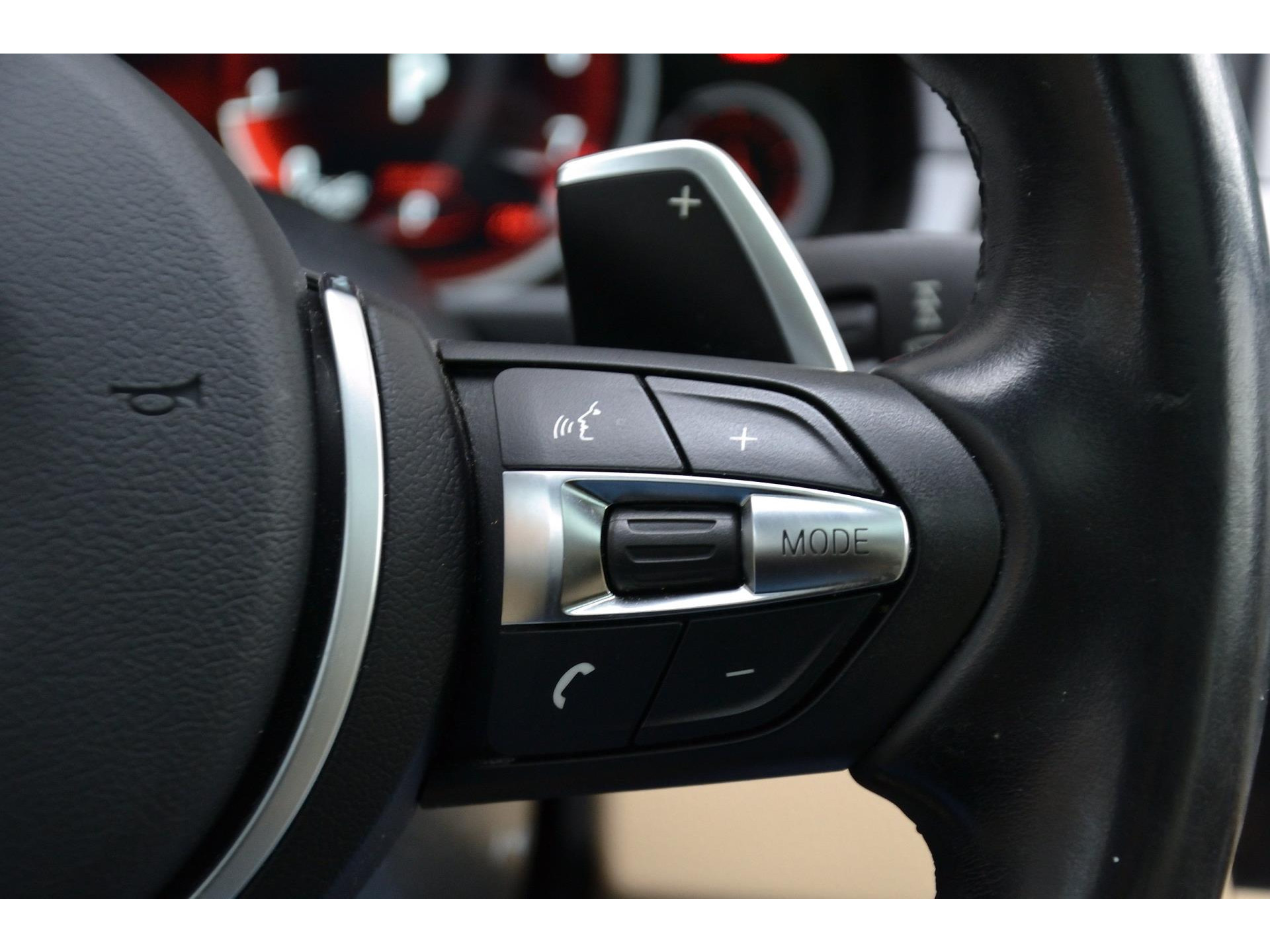 BMW 5 Serie 528i M Sport Edition High Executive | Panorama Dak | Leer | Memory | Stoelverwarming