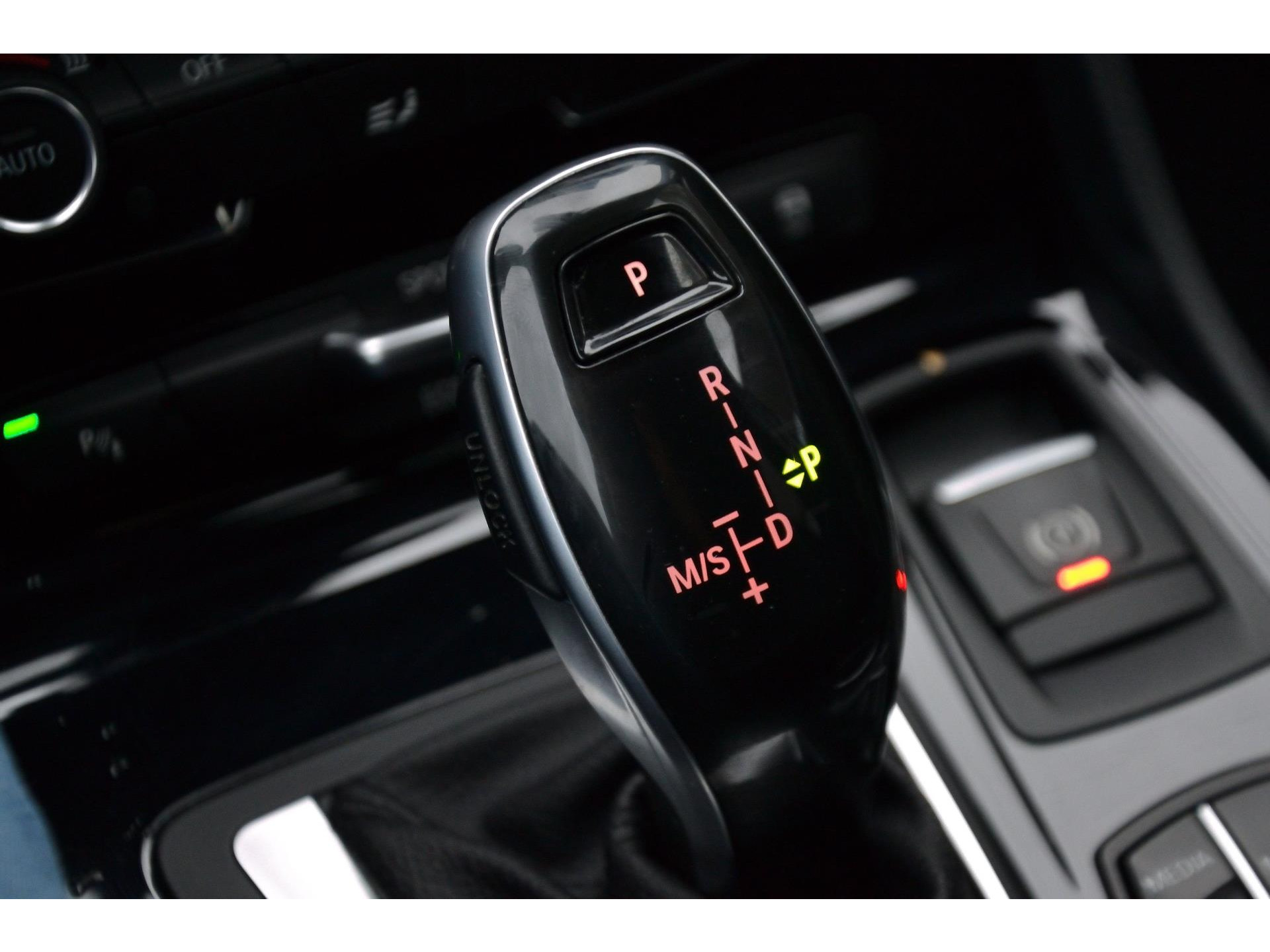BMW 2 Serie Active Tourer 218i Executive Edition | Camera | Cruise | Nette staat