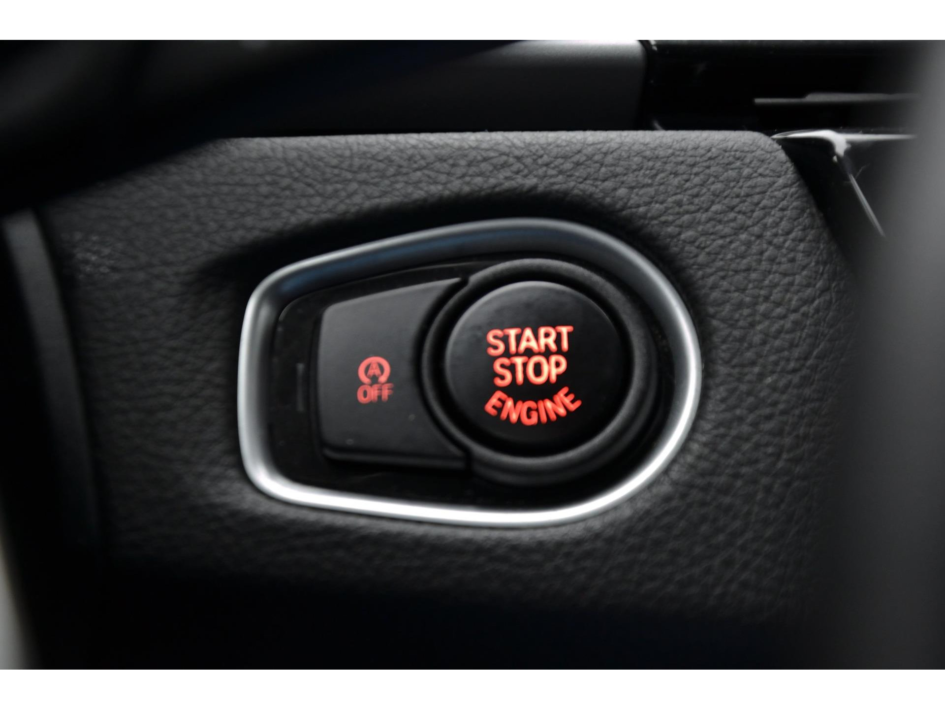BMW 2 Serie Active Tourer 218i Executive Edition | Camera | Cruise | Nette staat