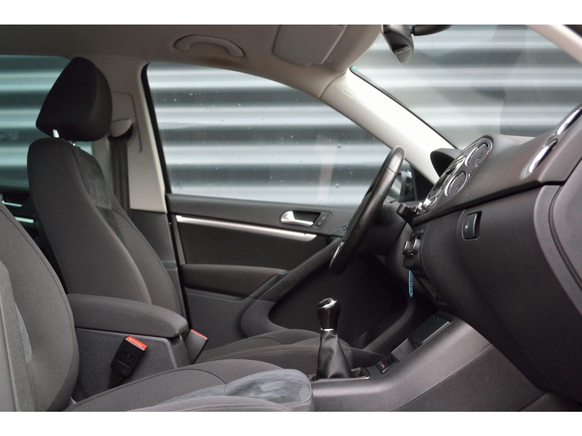 Volkswagen Tiguan 1.4 TSI Sport&Style | Navi | Cruise | NAP | Nette Staat