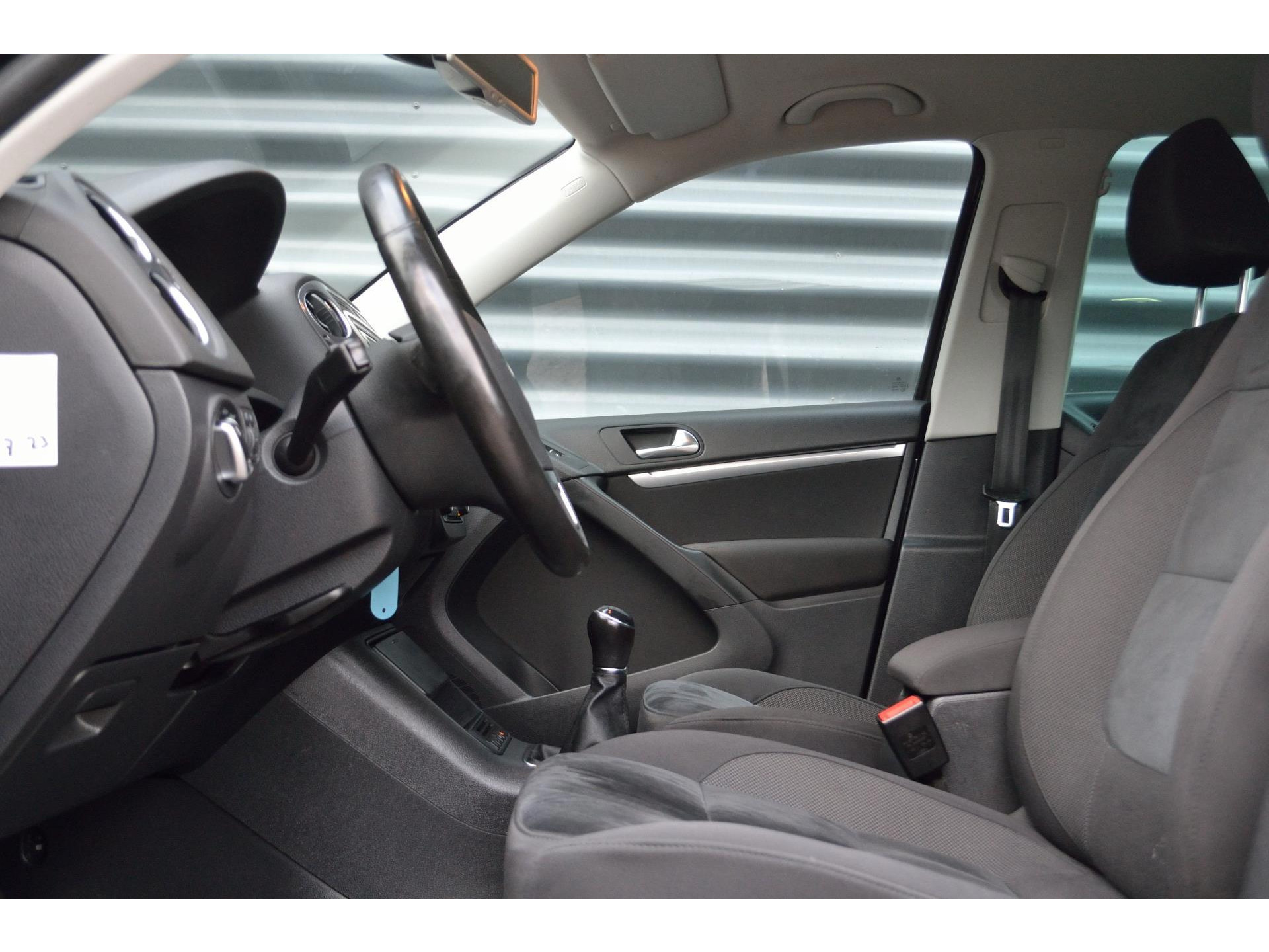 Volkswagen Tiguan 1.4 TSI Sport&Style | Navi | Cruise | NAP | Nette Staat